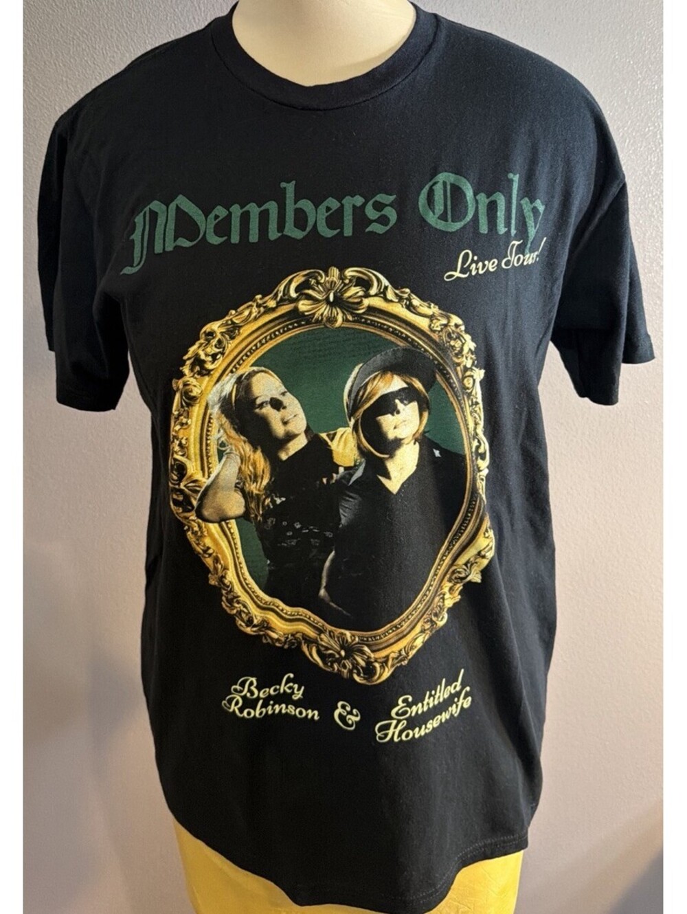 Beck Robinson Entitled Housewife Members Only 2025 Tee
